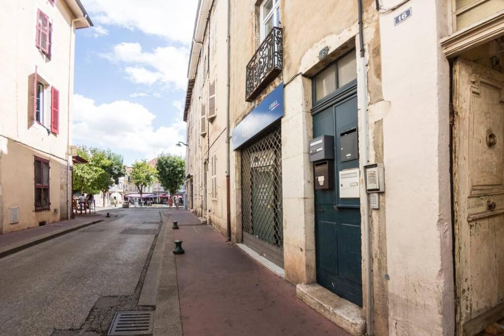 L'Escale - Topdestination-Bourg - Centre Ville - Classe 3 Etoiles Exterior foto