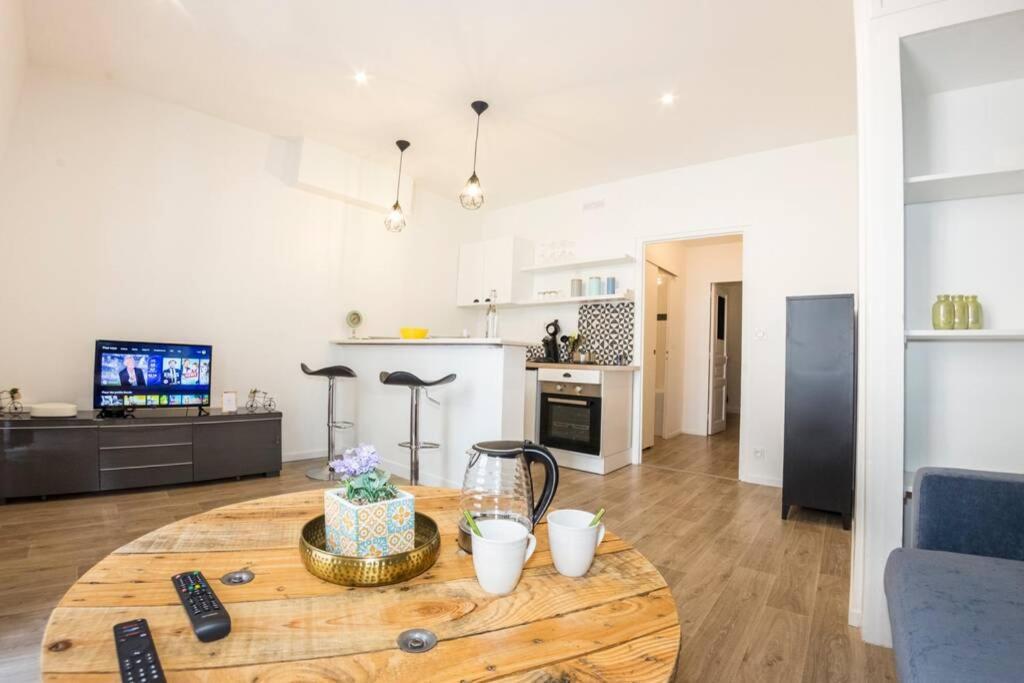 L'Escale - Topdestination-Bourg - Centre Ville - Classe 3 Etoiles Exterior foto